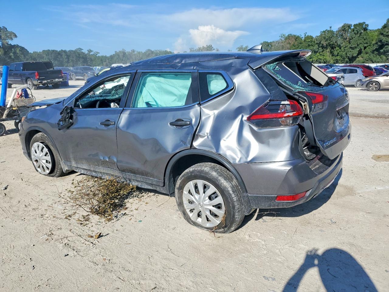 2020 NISSAN ROGUE S — снимка 2