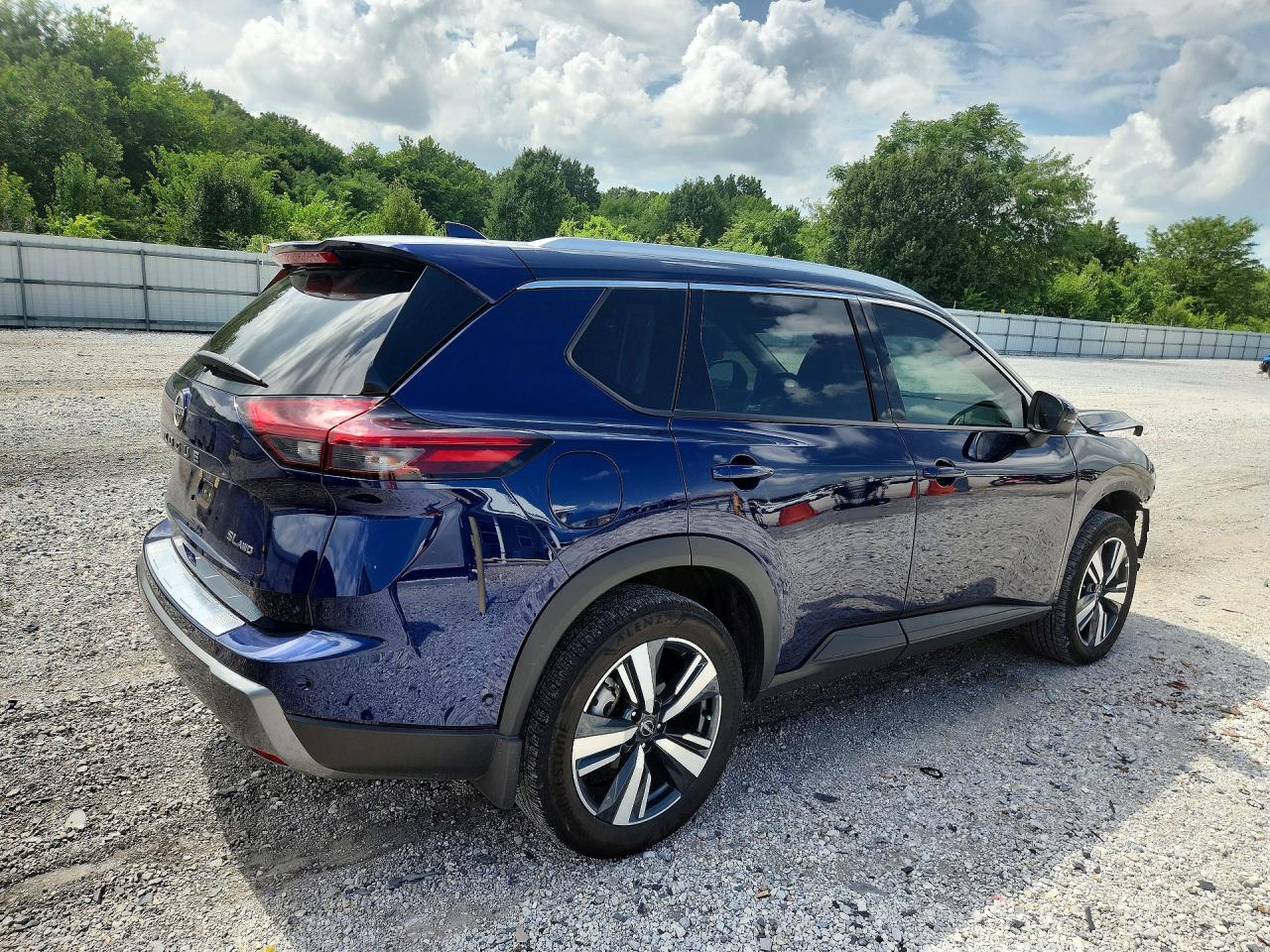 2024 NISSAN ROGUE SL — снимка 3