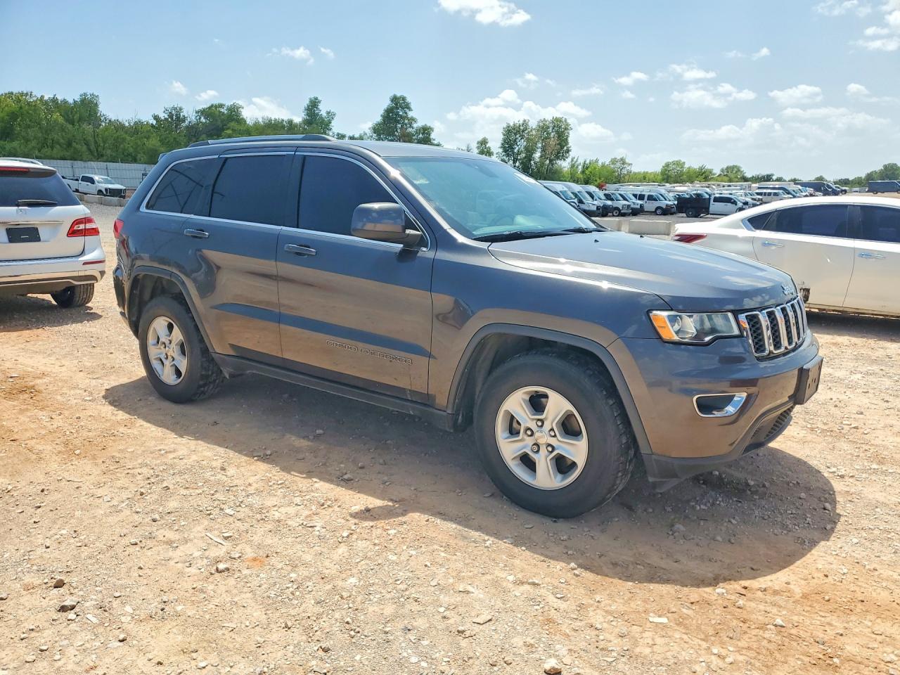 2017 JEEP GRAND CHEROKEE LAREDO — снимка 4