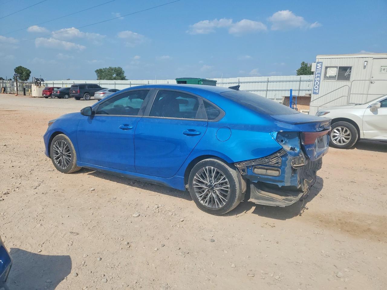 2022 KIA FORTE GT LINE — снимка 2