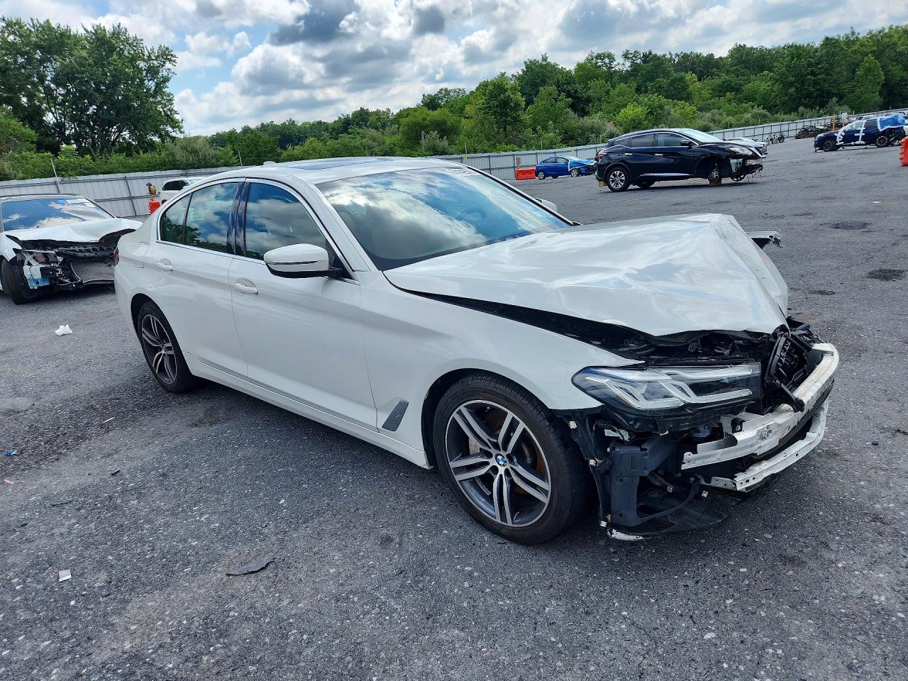 2022 BMW 530 XI — снимка 4