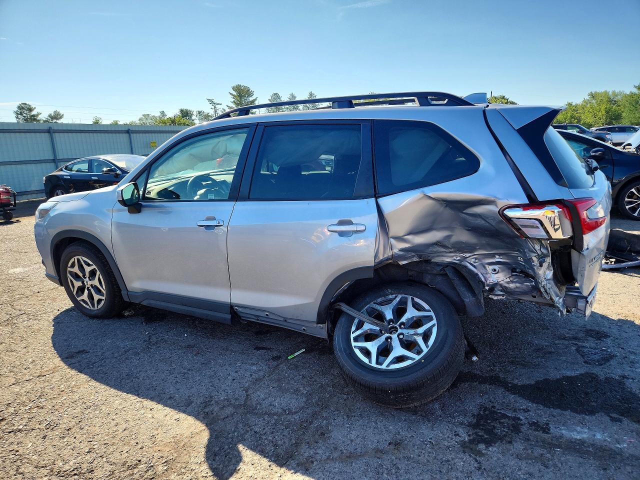 2022 SUBARU FORESTER PREMIUM — снимка 2