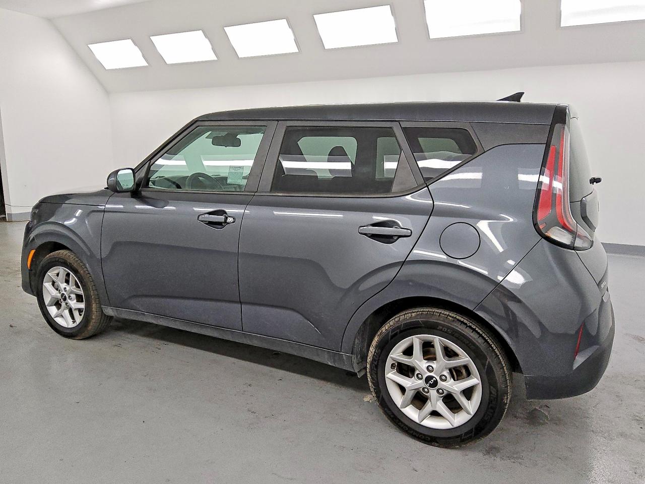 2023 KIA SOUL LX — снимка 2