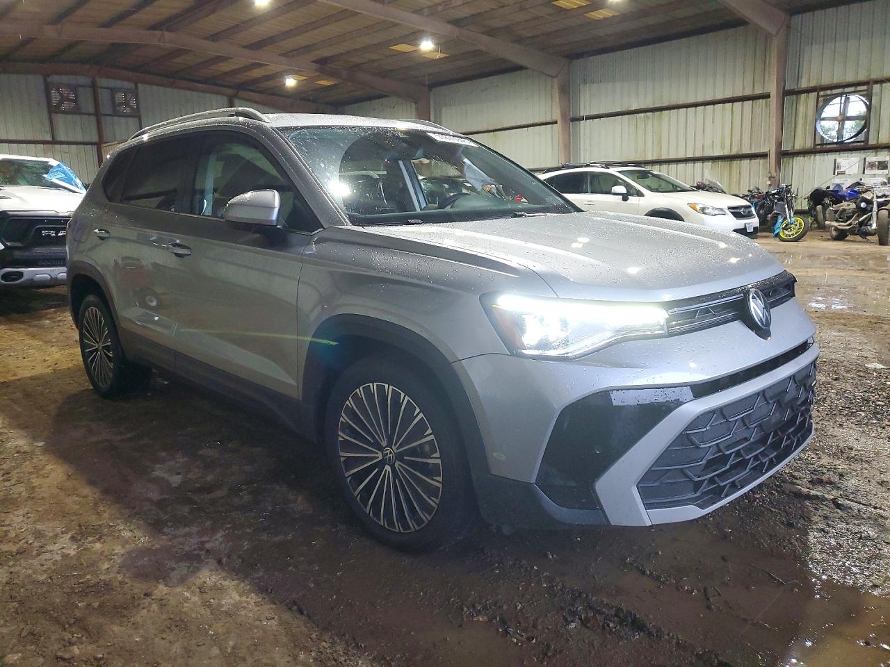 2025 VOLKSWAGEN TAOS SE — снимка 4
