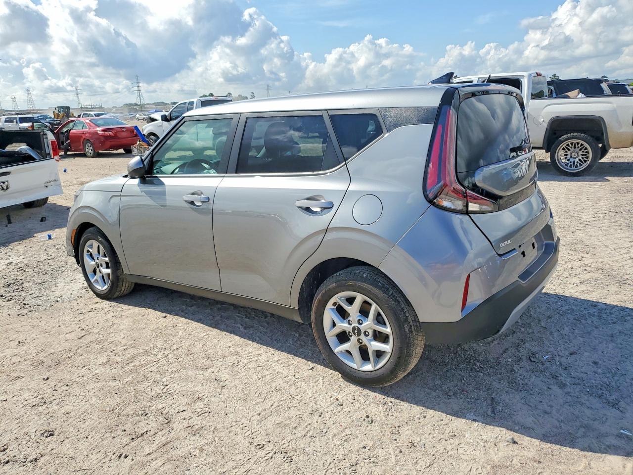 2025 KIA SOUL LX — снимка 2