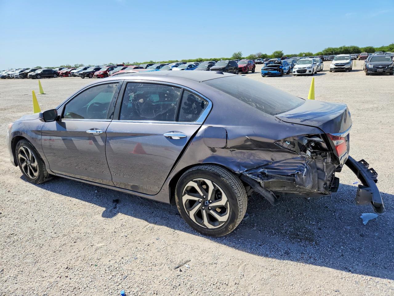 2017 HONDA ACCORD EX — снимка 2