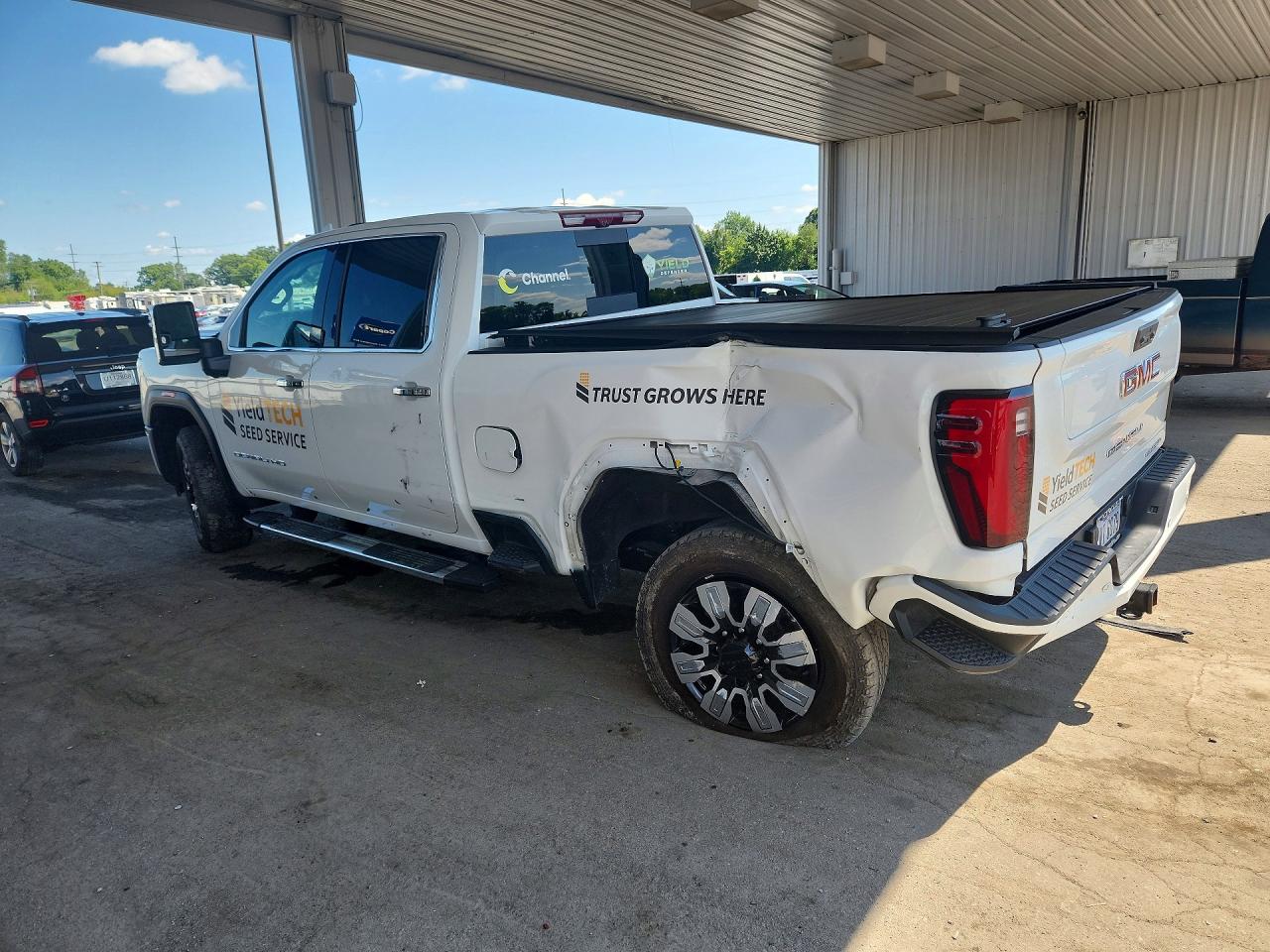 2025 GMC SIERRA K2500 DENALI — снимка 2