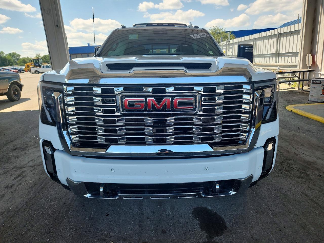 2025 GMC SIERRA K2500 DENALI — снимка 5