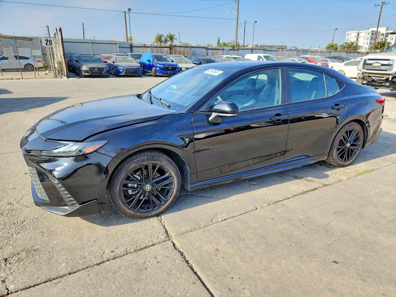 2025 TOYOTA CAMRY SE