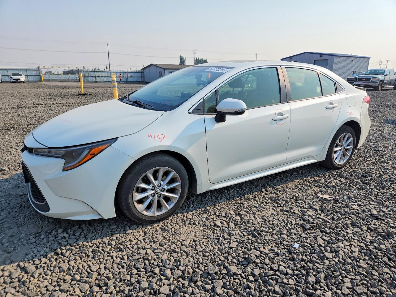 2020 TOYOTA COROLLA XLE