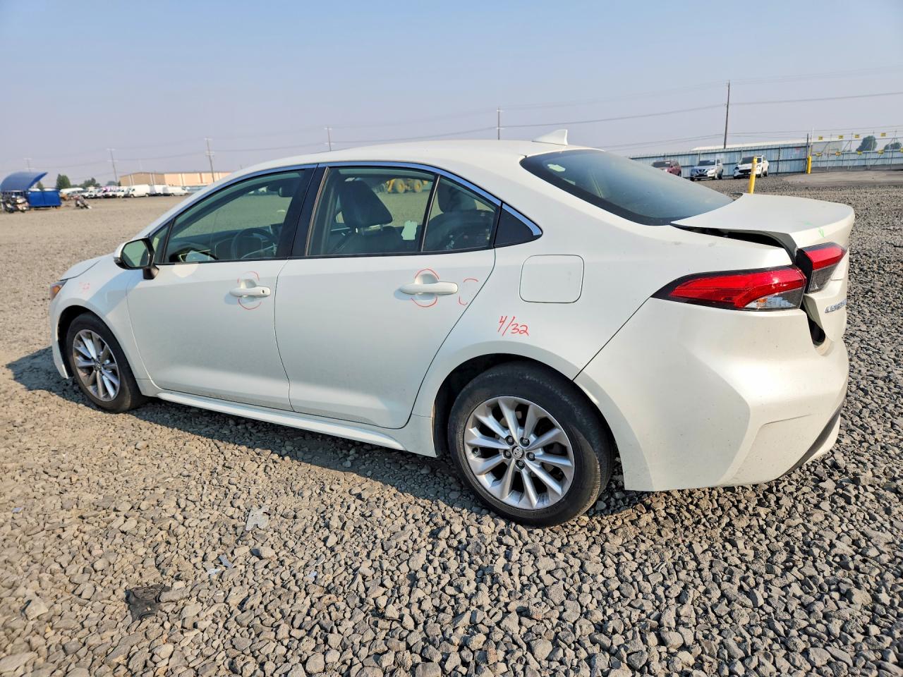 2020 TOYOTA COROLLA XLE — снимка 2