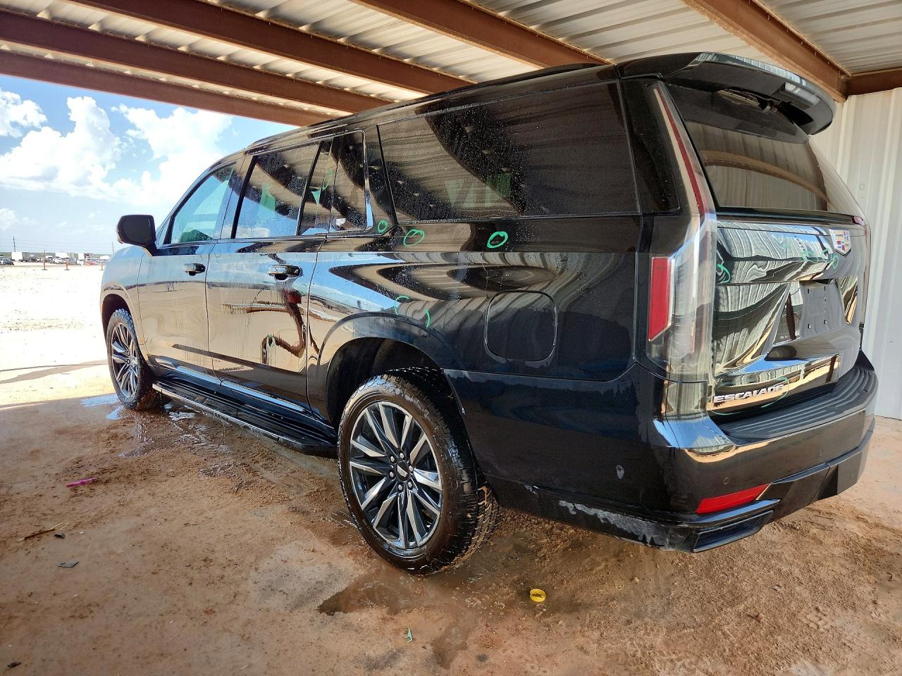 2023 CADILLAC ESCALADE ESV SPORT — снимка 2