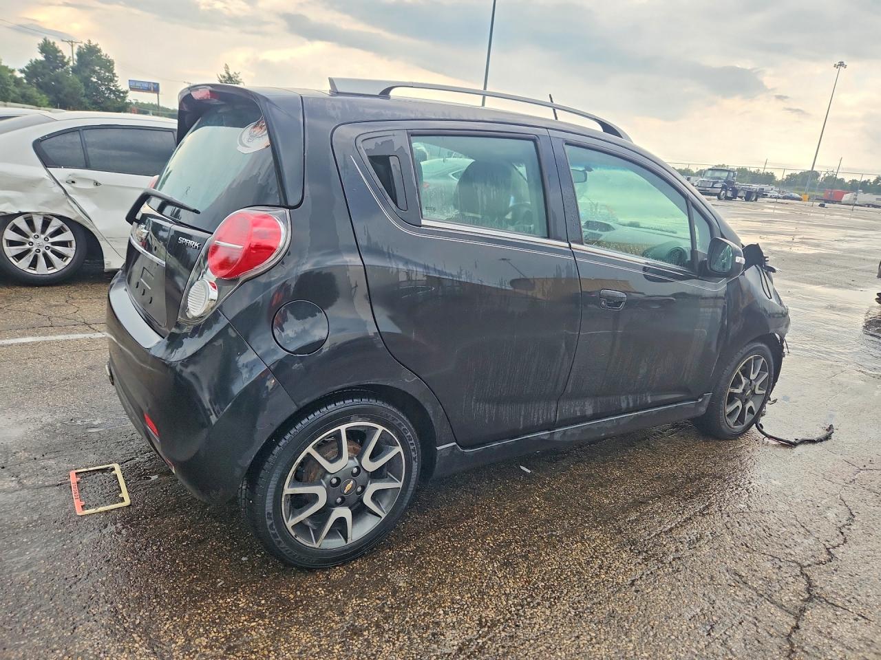 2015 CHEVROLET SPARK 2LT — снимка 3