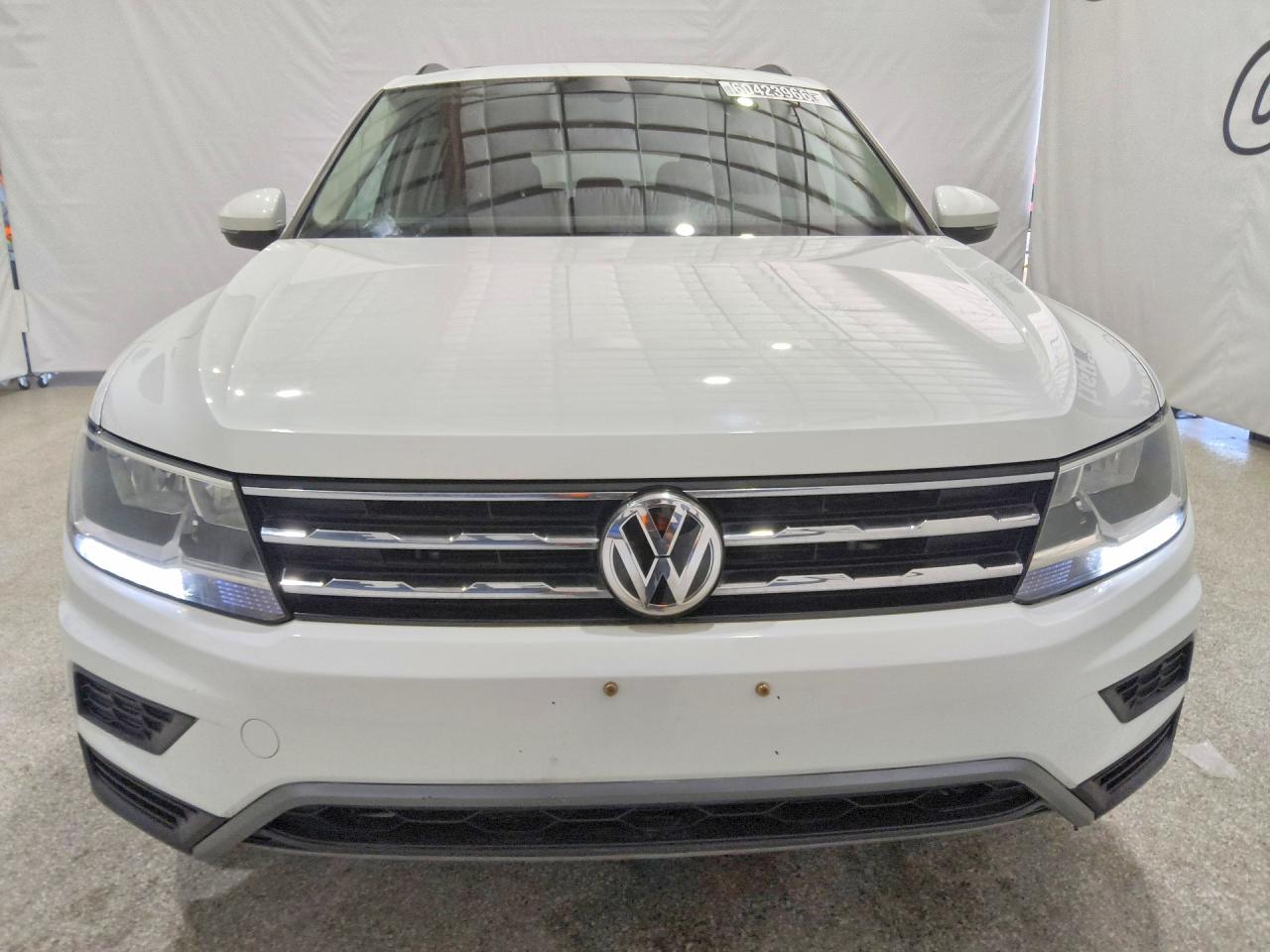 2018 VOLKSWAGEN TIGUAN SE/SEL — снимка 5