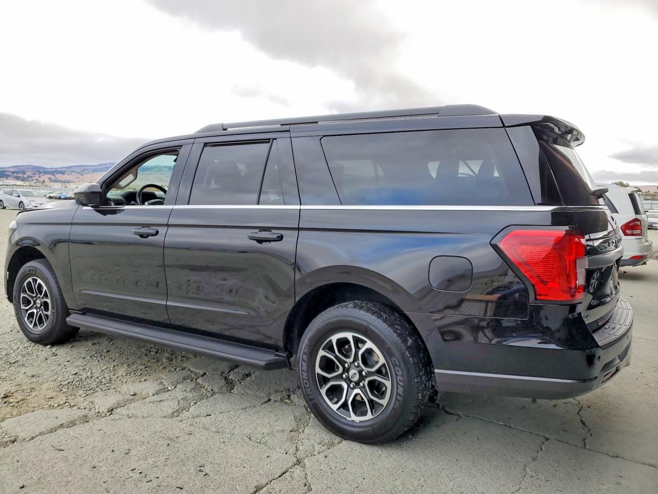 2024 FORD EXPEDITION MAX XLT — снимка 2