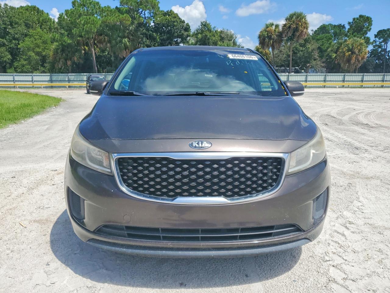 2017 KIA SEDONA LX — снимка 5