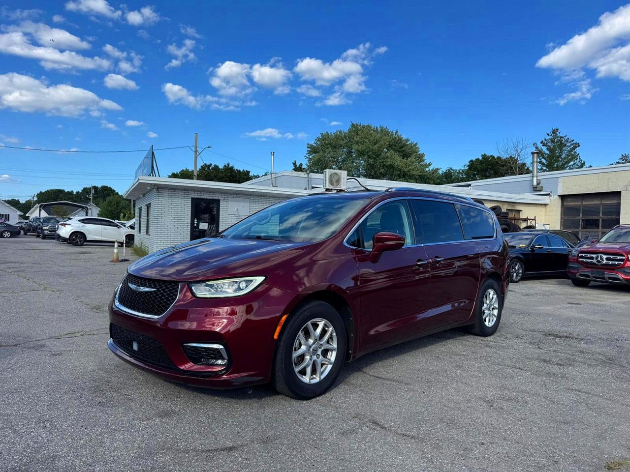 2021 CHRYSLER PACIFICA TOURING L — снимка 2