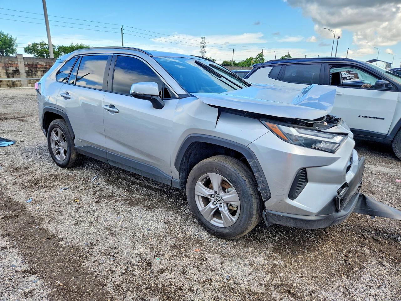 2025 TOYOTA RAV4 HYBRID XLE — снимка 4