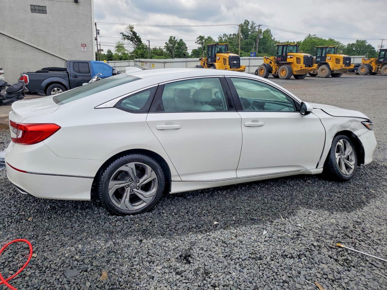 2018 HONDA ACCORD EX — снимка 3