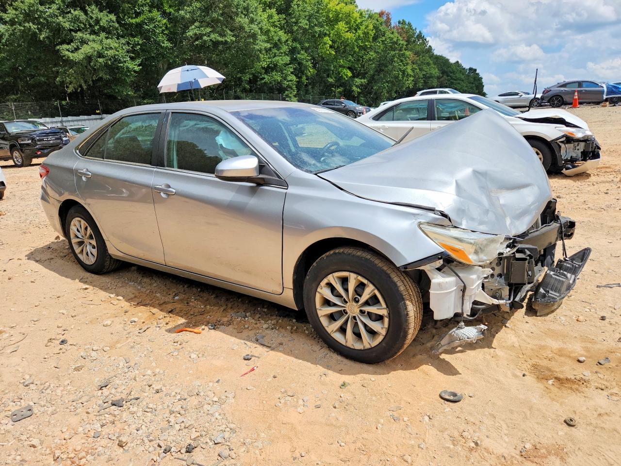 2016 TOYOTA CAMRY LE — снимка 4