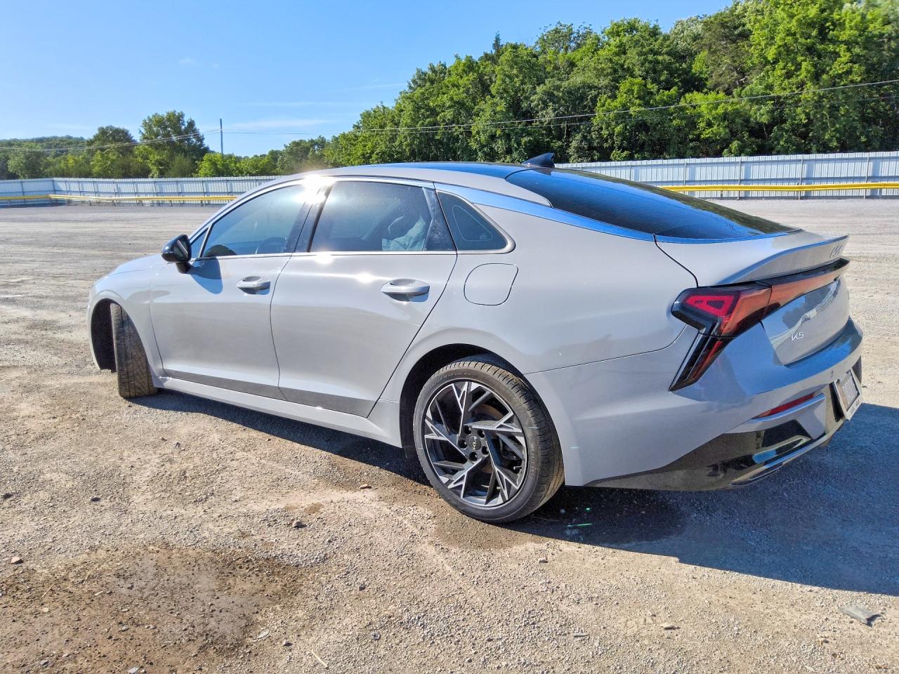 2025 KIA K5 GT LINE — снимка 2