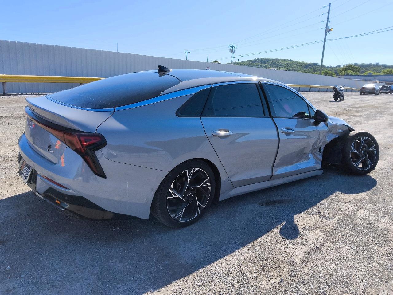 2025 KIA K5 GT LINE — снимка 3