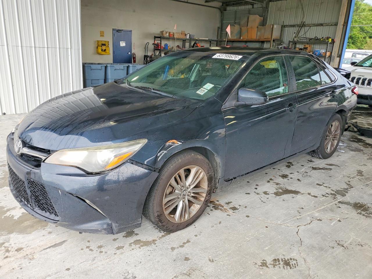 2015 TOYOTA CAMRY SE