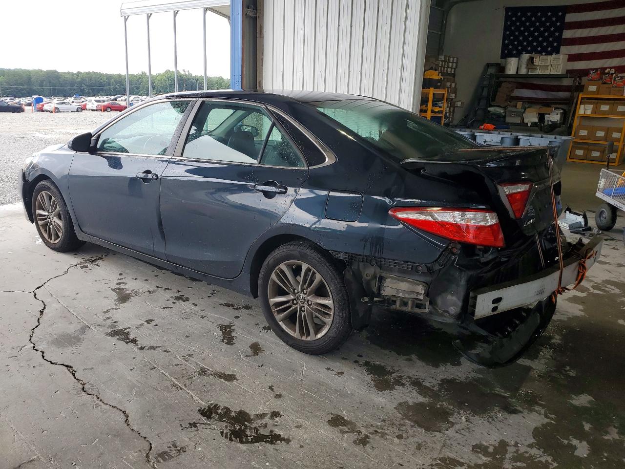 2015 TOYOTA CAMRY SE — снимка 2