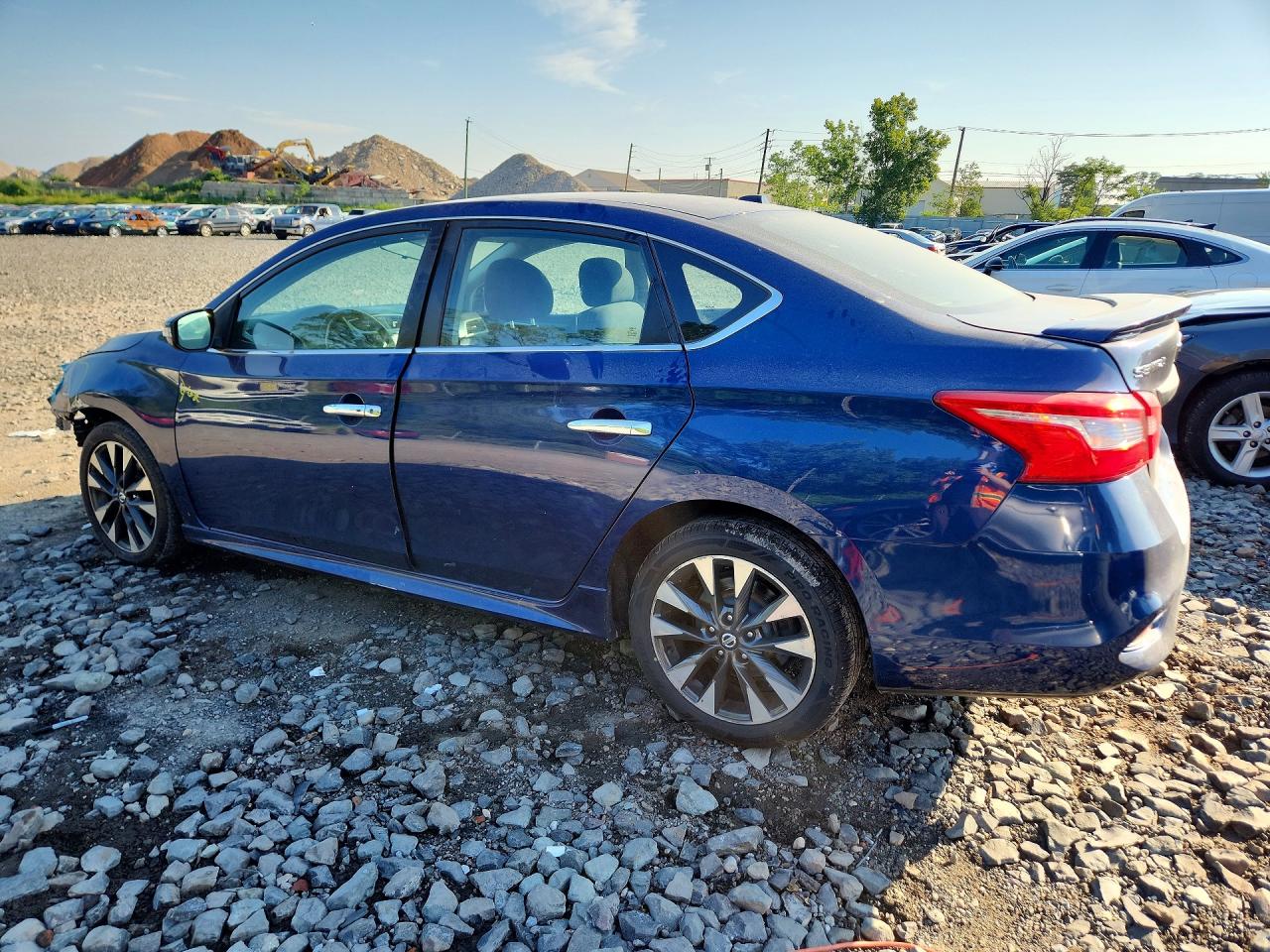 2019 NISSAN SENTRA SR — снимка 2