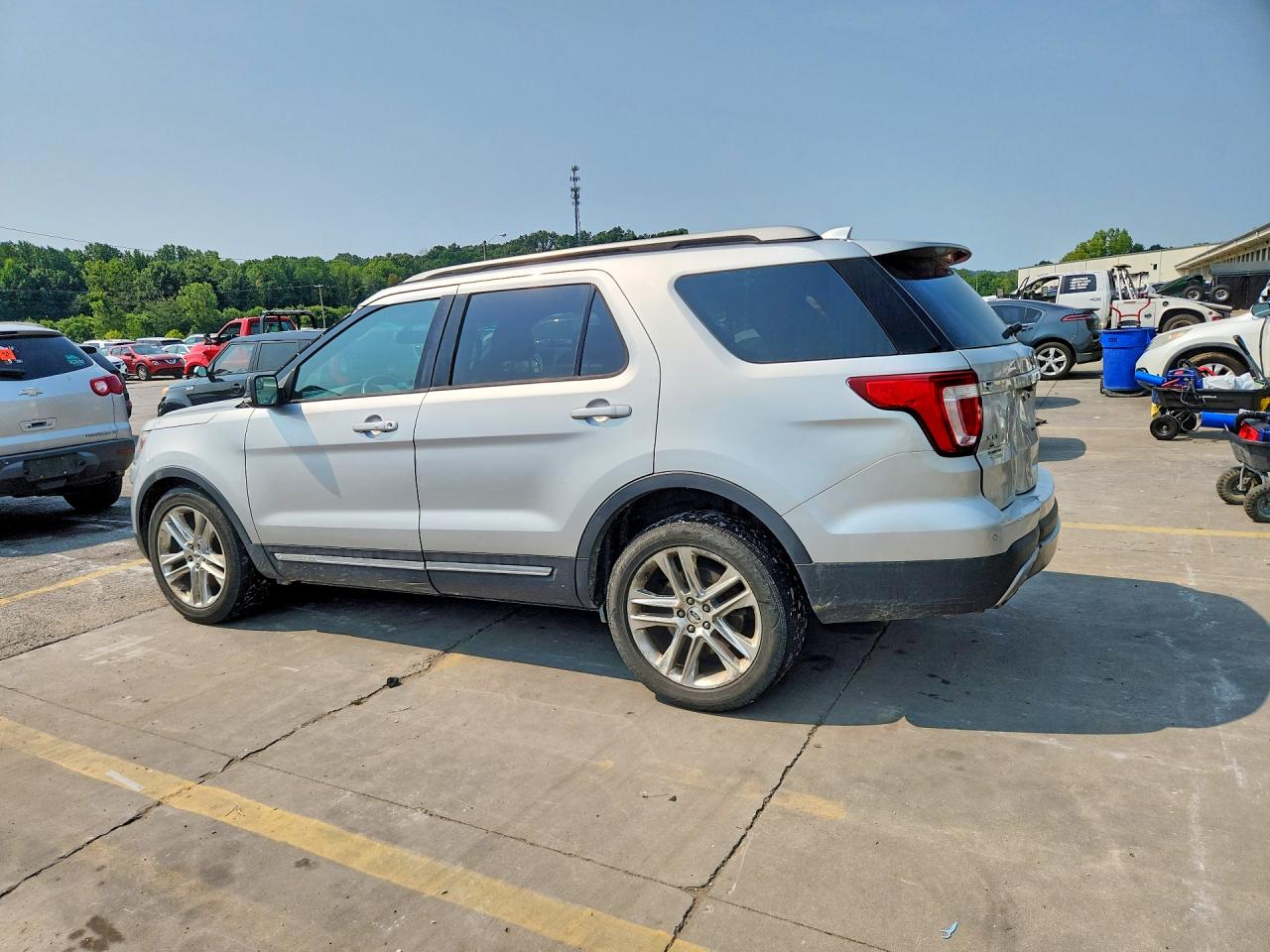 2016 FORD EXPLORER XLT — снимка 2