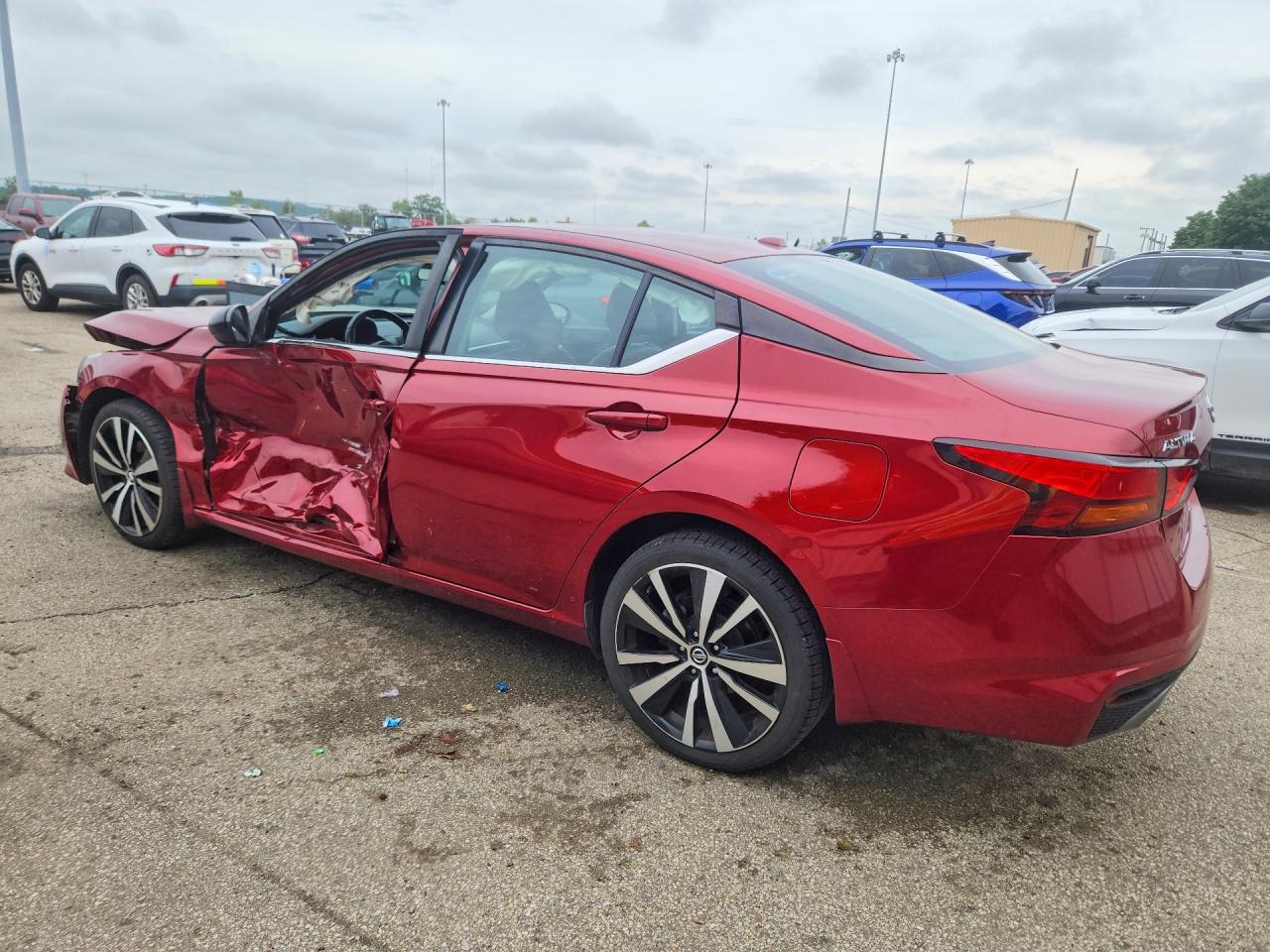 2019 NISSAN ALTIMA SR — снимка 2