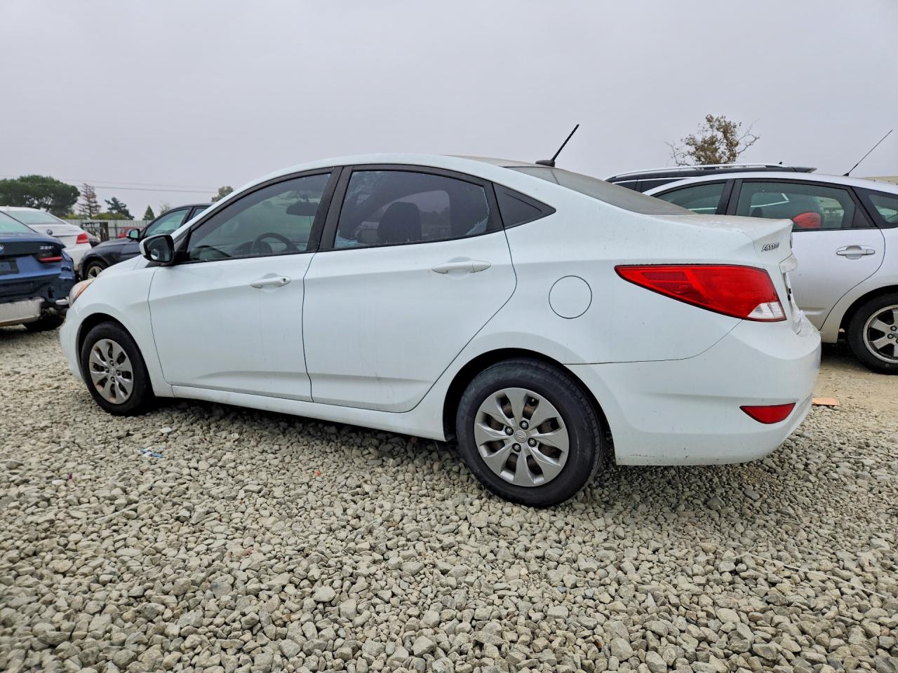 2016 HYUNDAI ACCENT SE — снимка 2