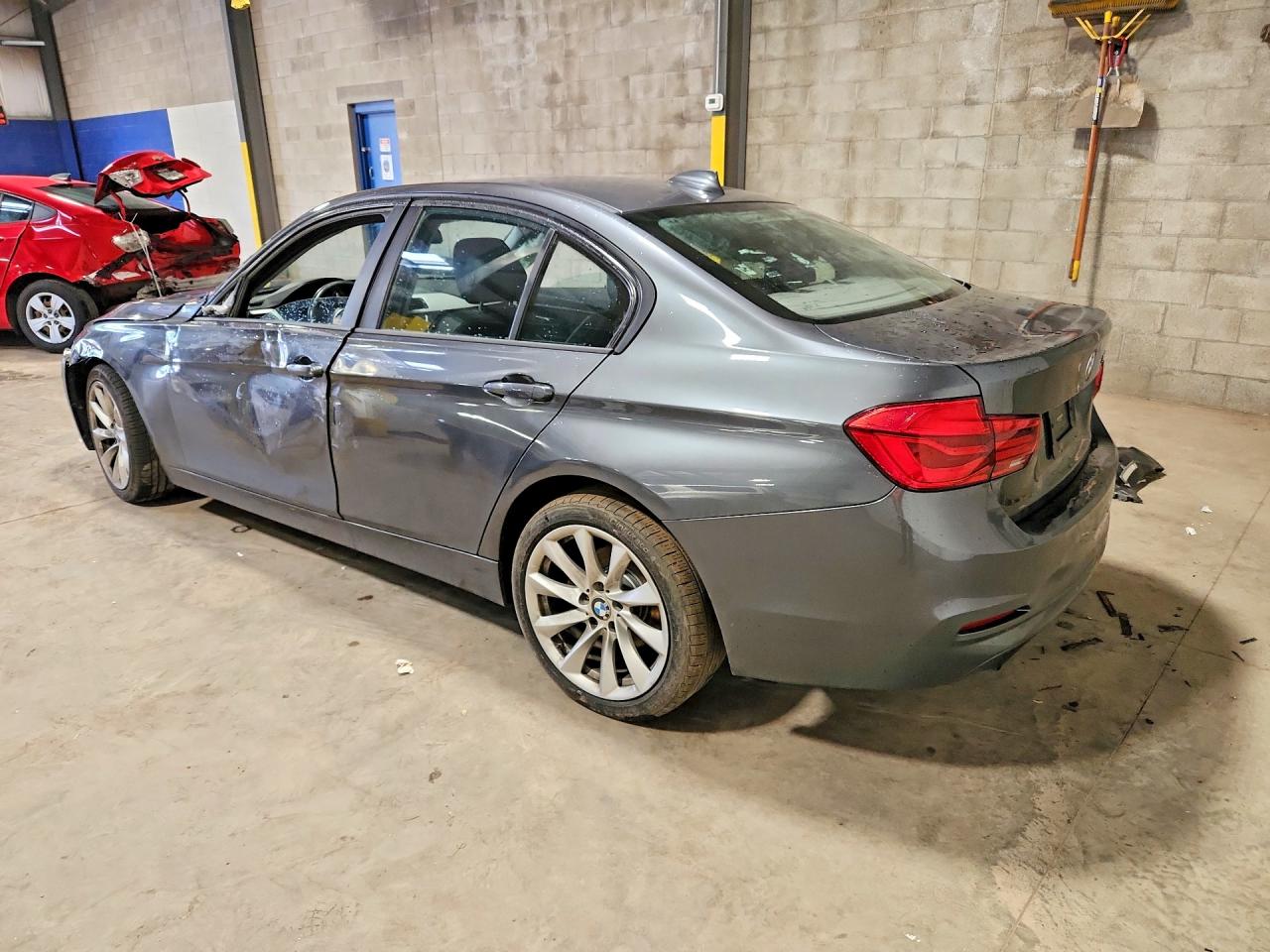 2018 BMW 320 I — снимка 2
