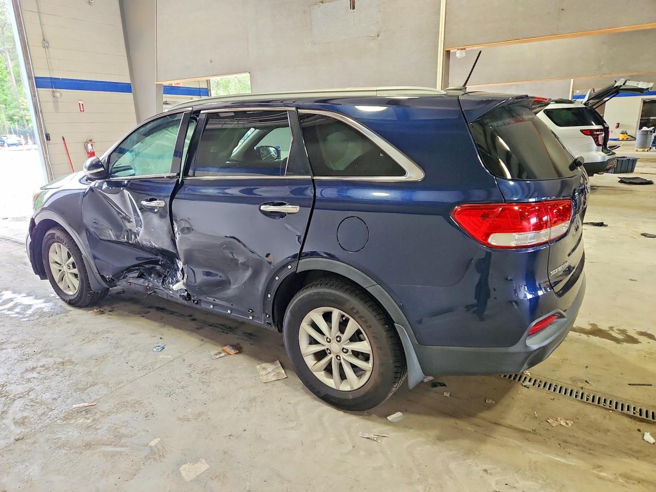2016 KIA SORENTO LX — снимка 2