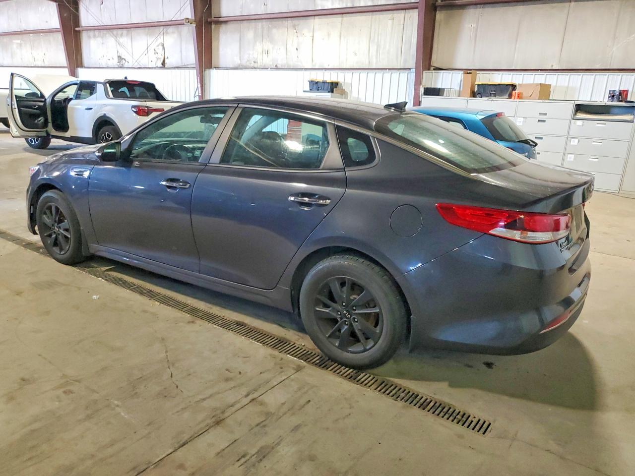 2017 KIA OPTIMA LX — снимка 2