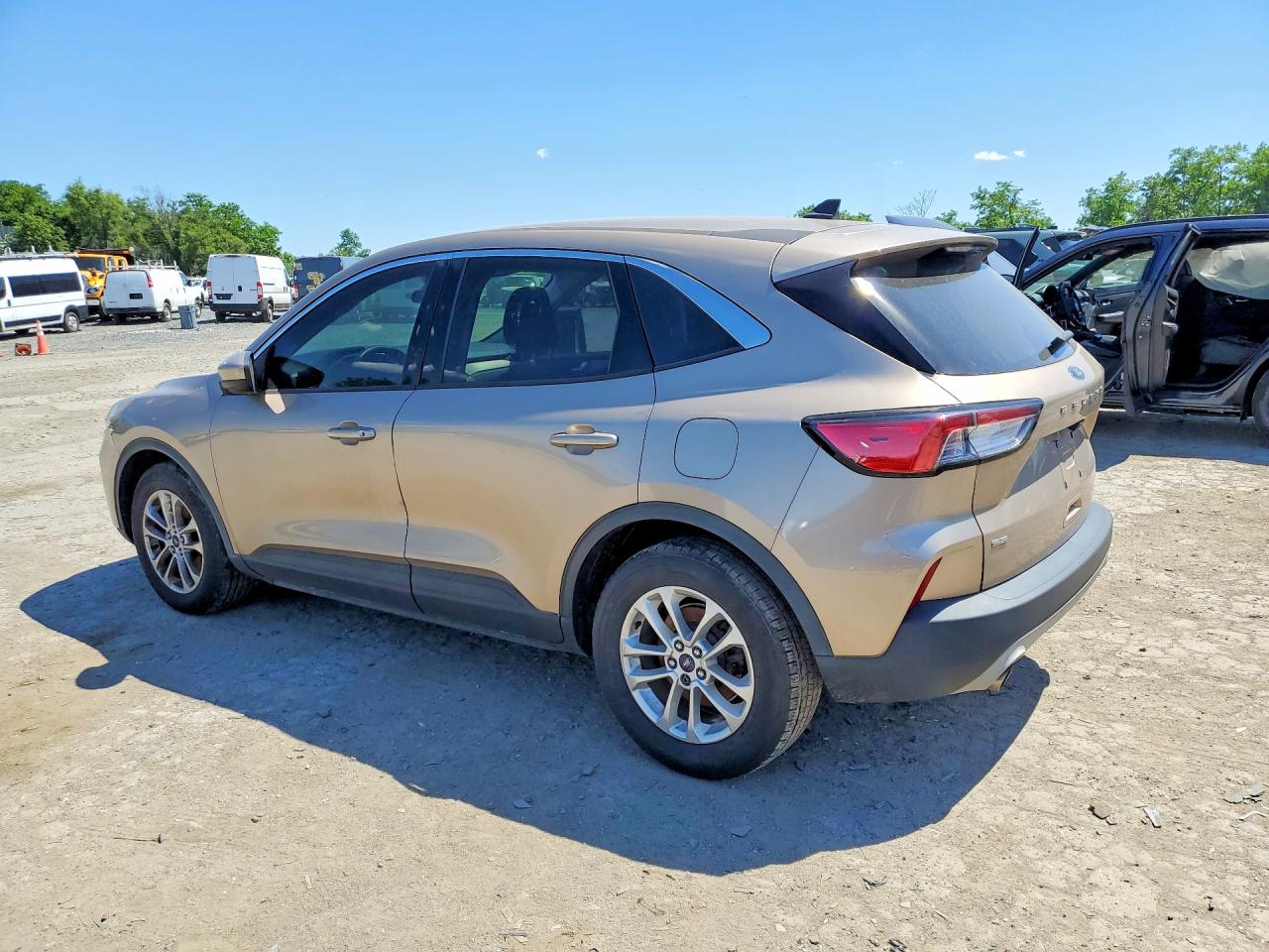 2021 FORD ESCAPE SE — снимка 2