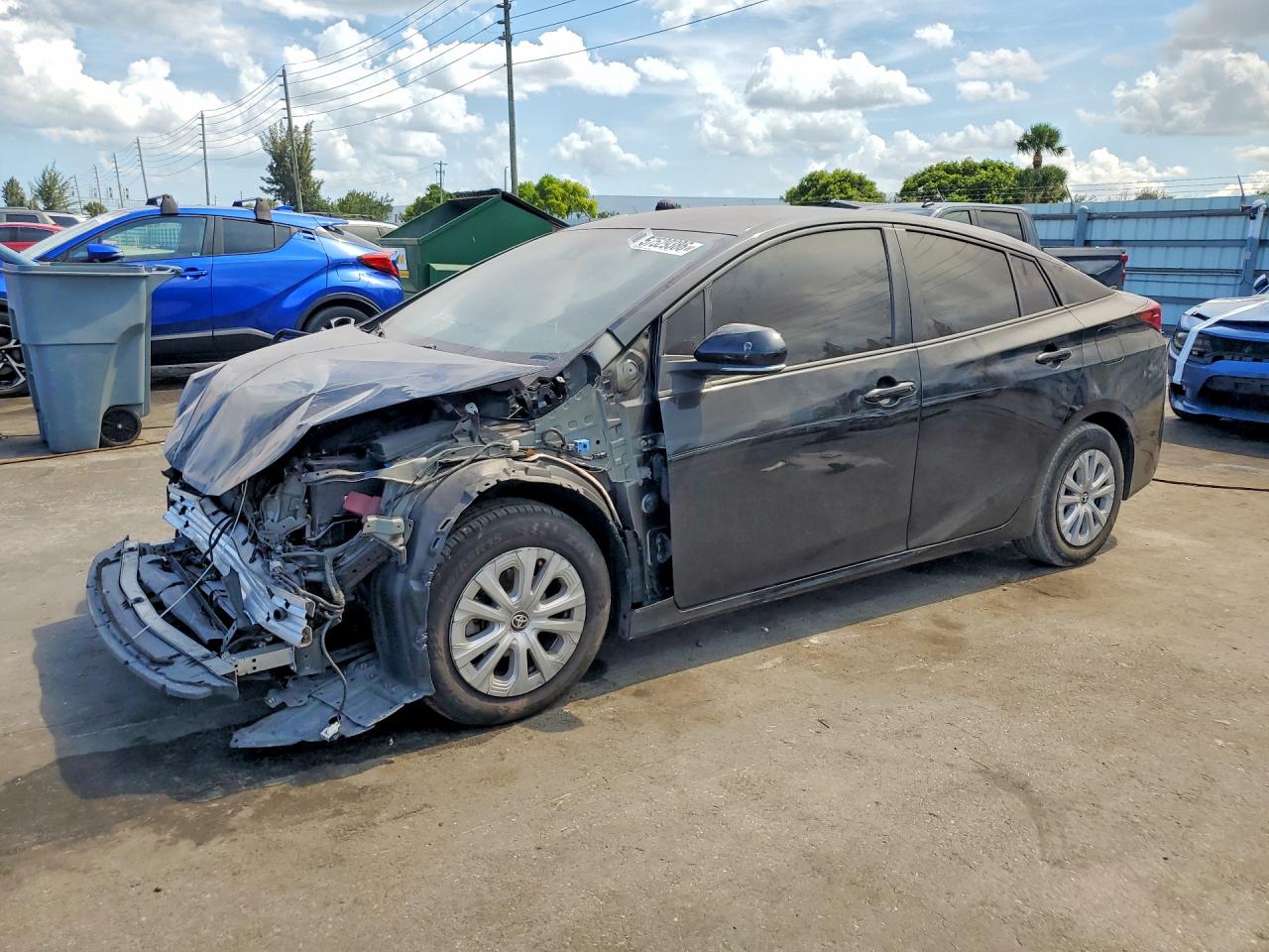 2021 TOYOTA PRIUS LE