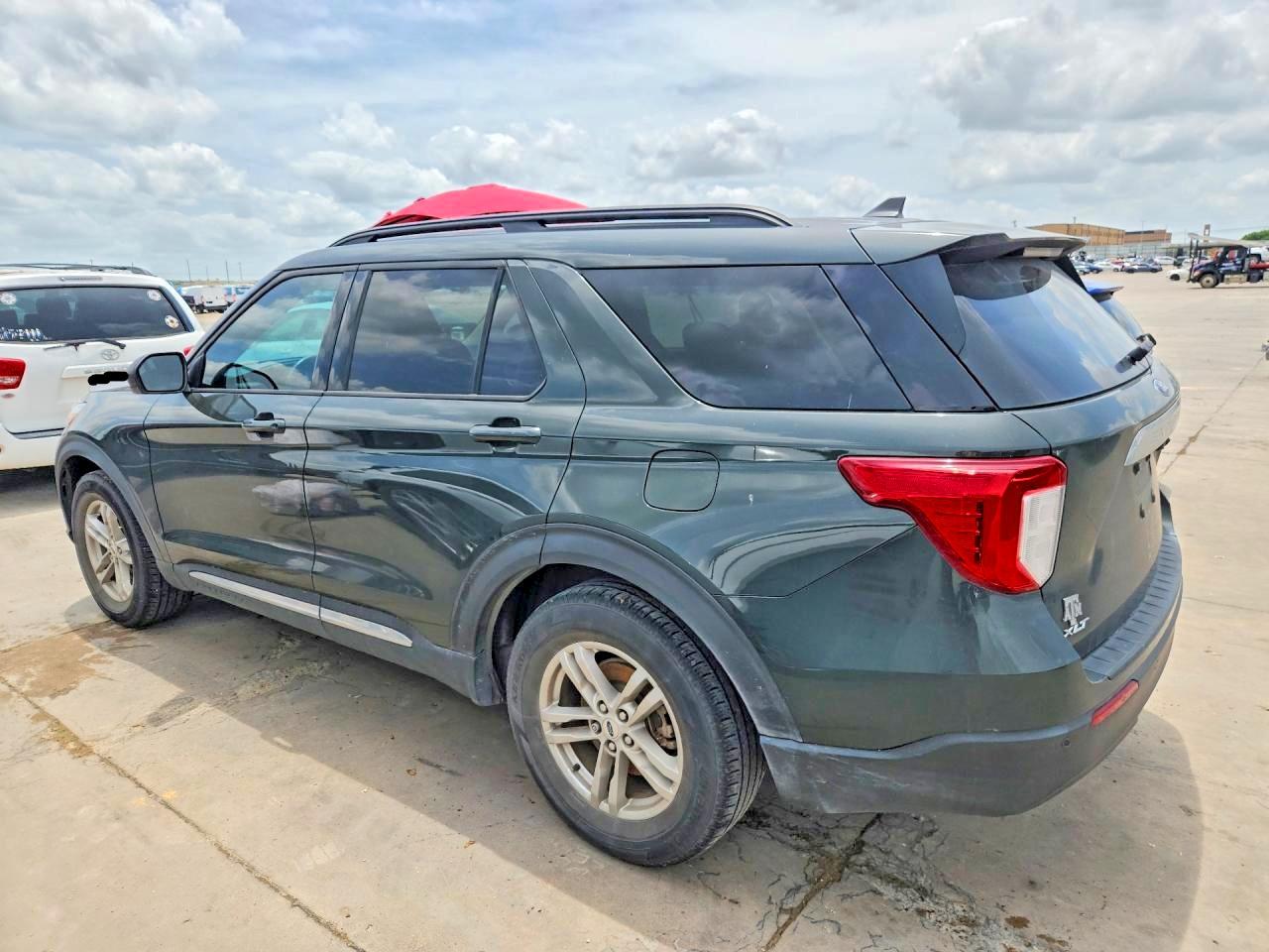2022 FORD EXPLORER XLT — снимка 2