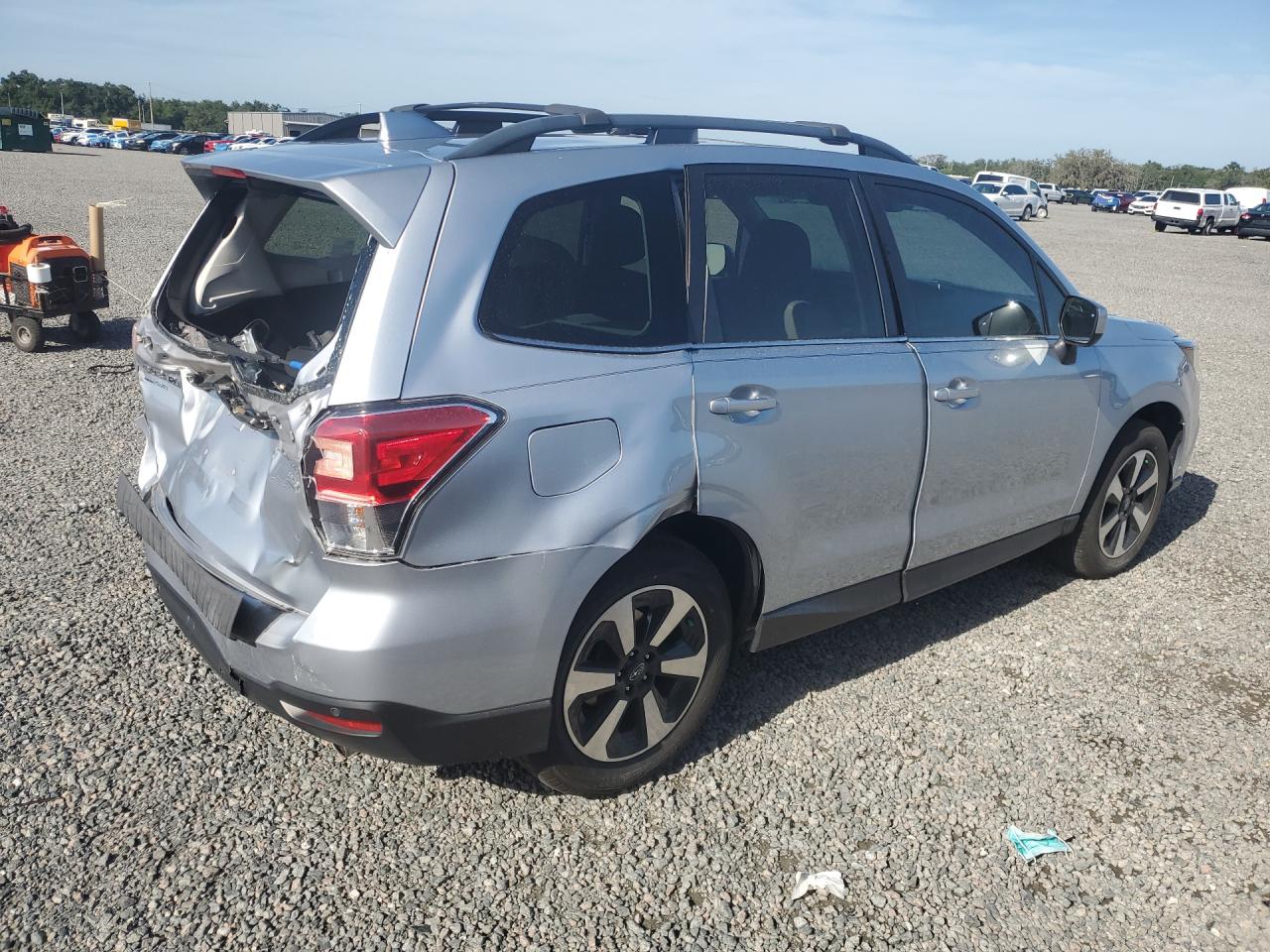 2017 SUBARU FORESTER 2.5I LIMITED — снимка 3