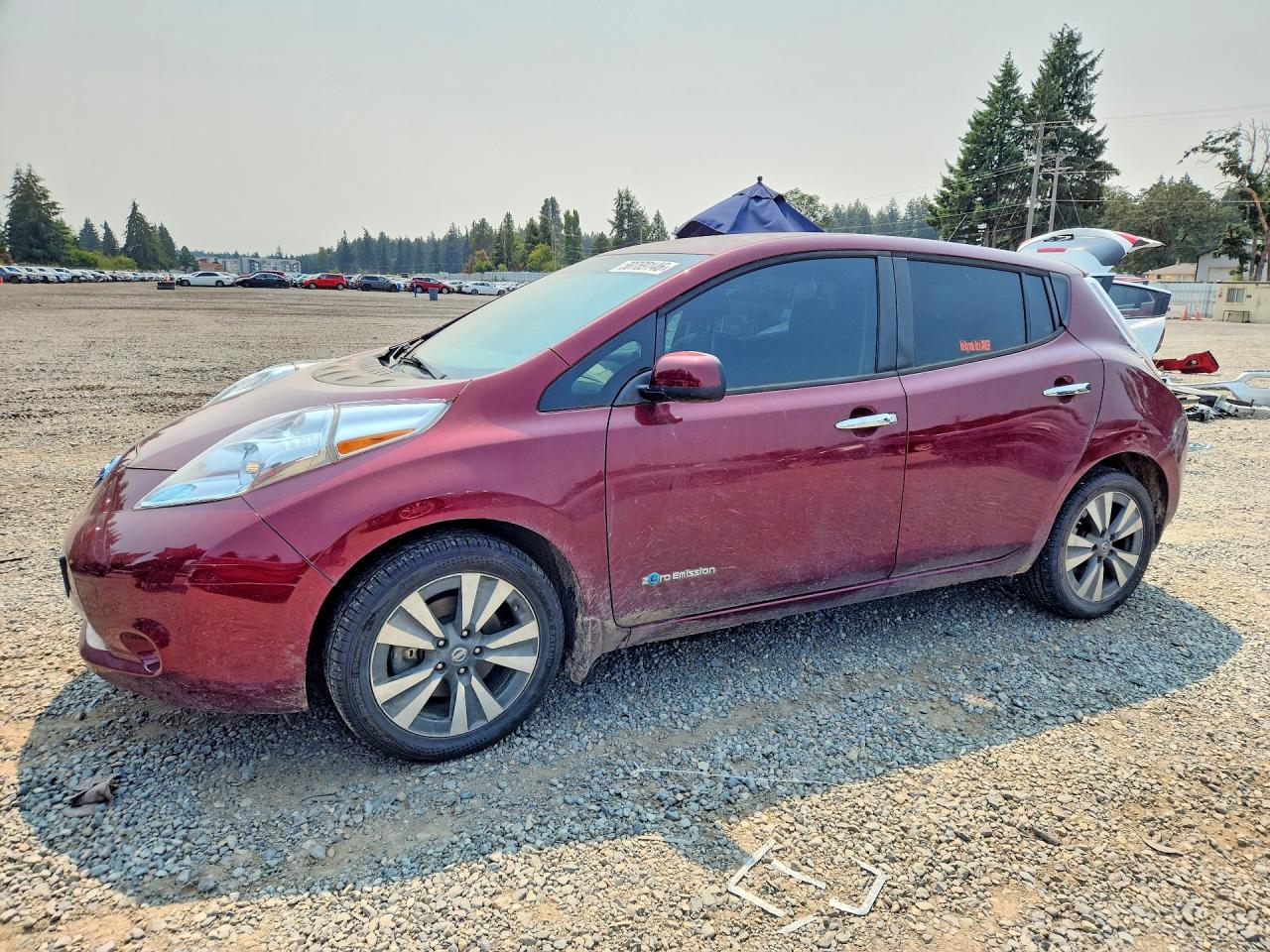 2016 NISSAN LEAF SV