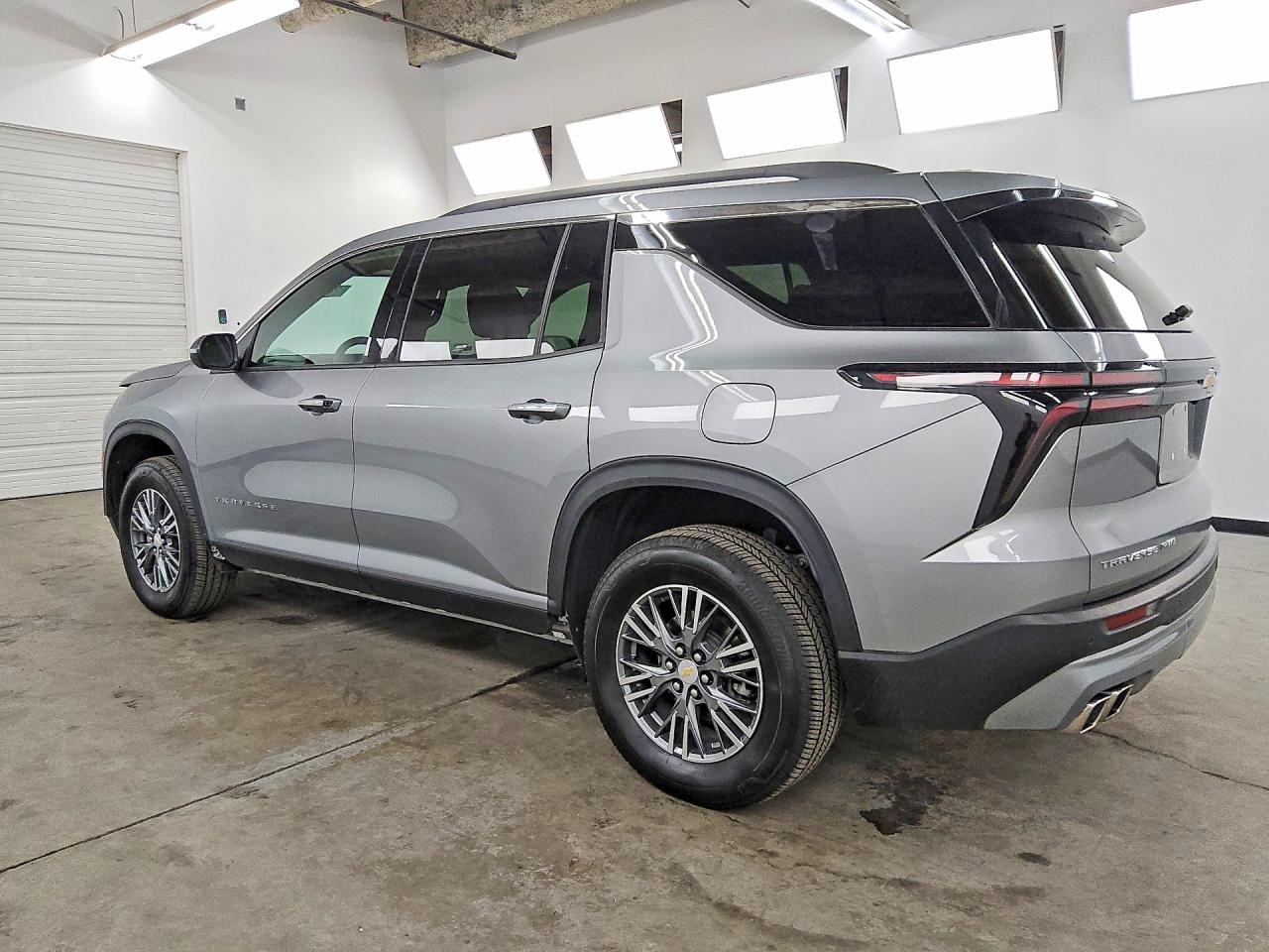 2025 CHEVROLET TRAVERSE LT — снимка 2