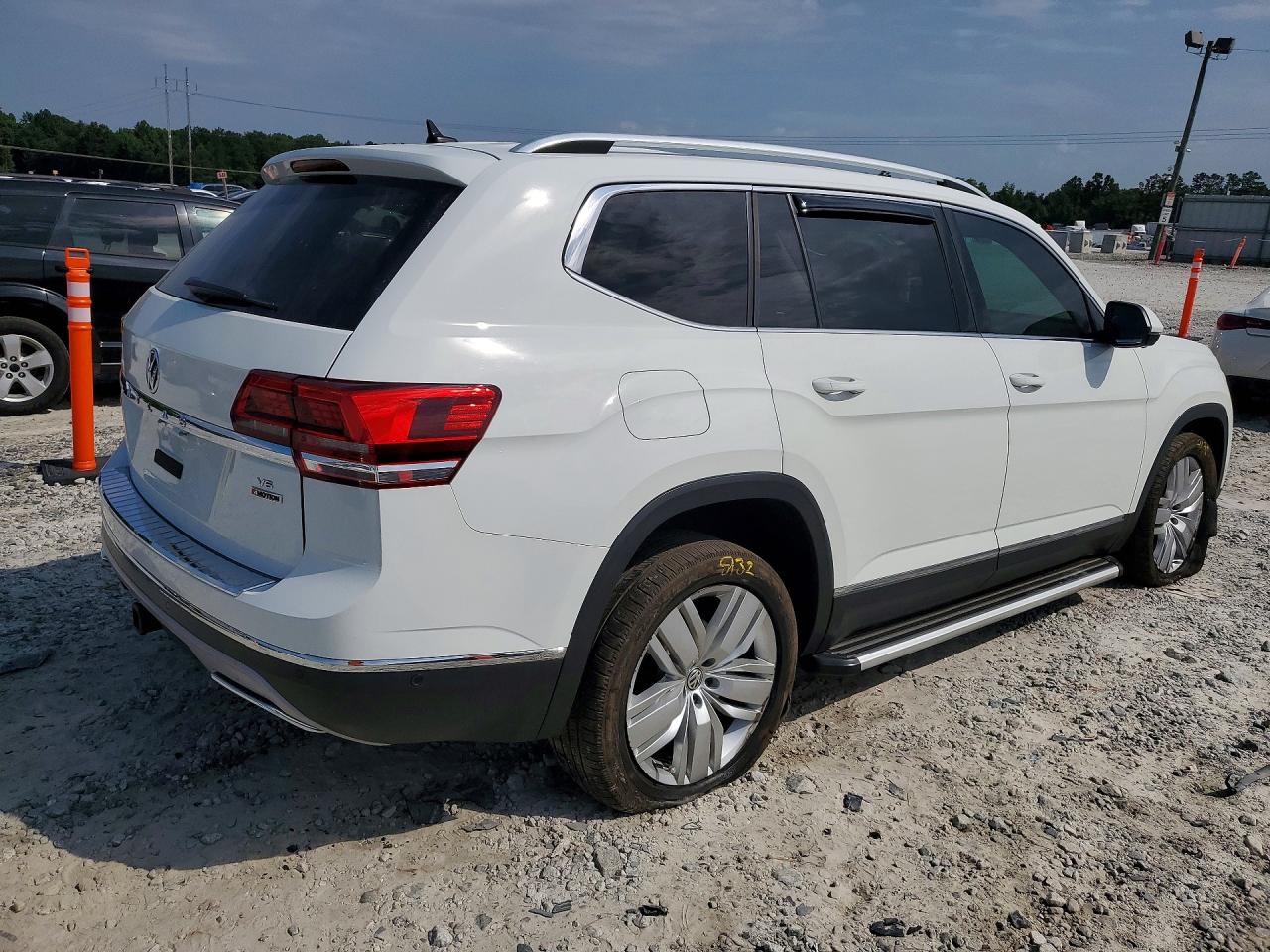 2019 VOLKSWAGEN ATLAS SEL PREMIUM — снимка 3