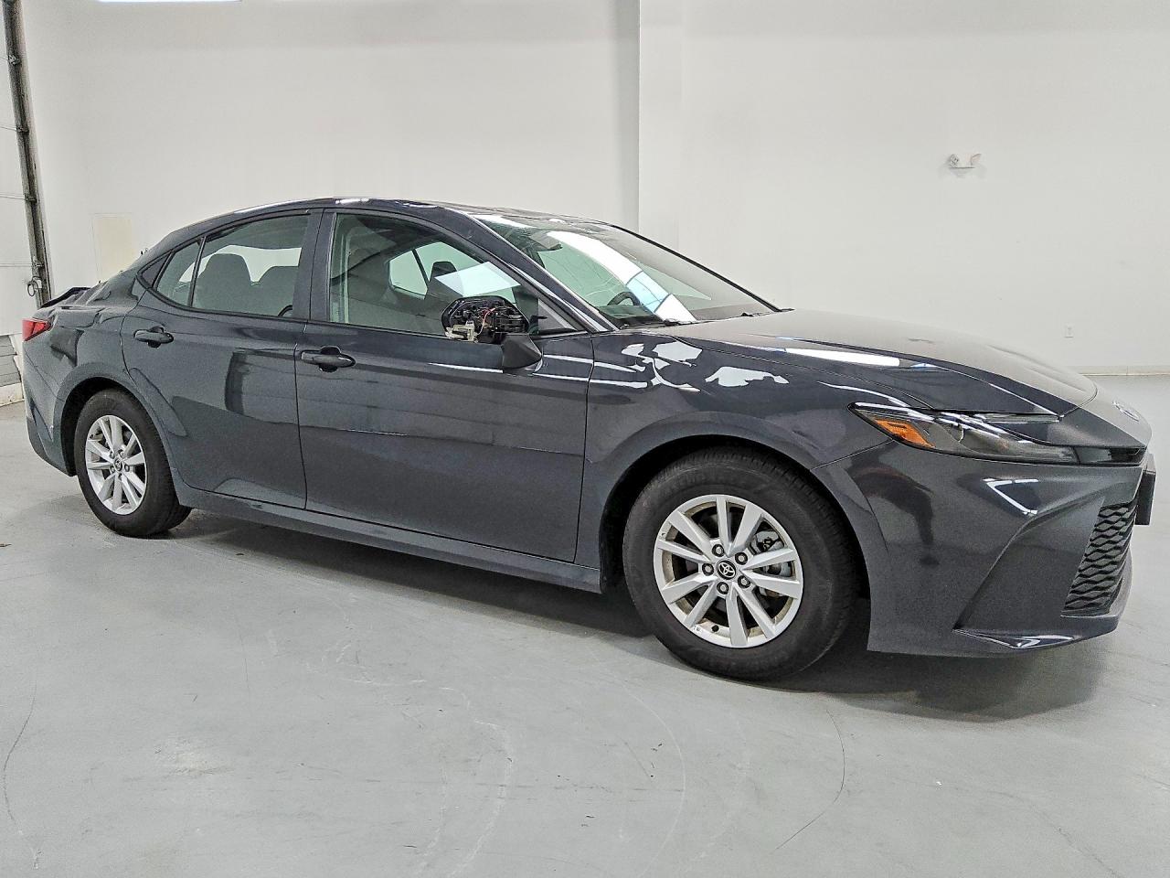 2026 TOYOTA CAMRY LE — снимка 4