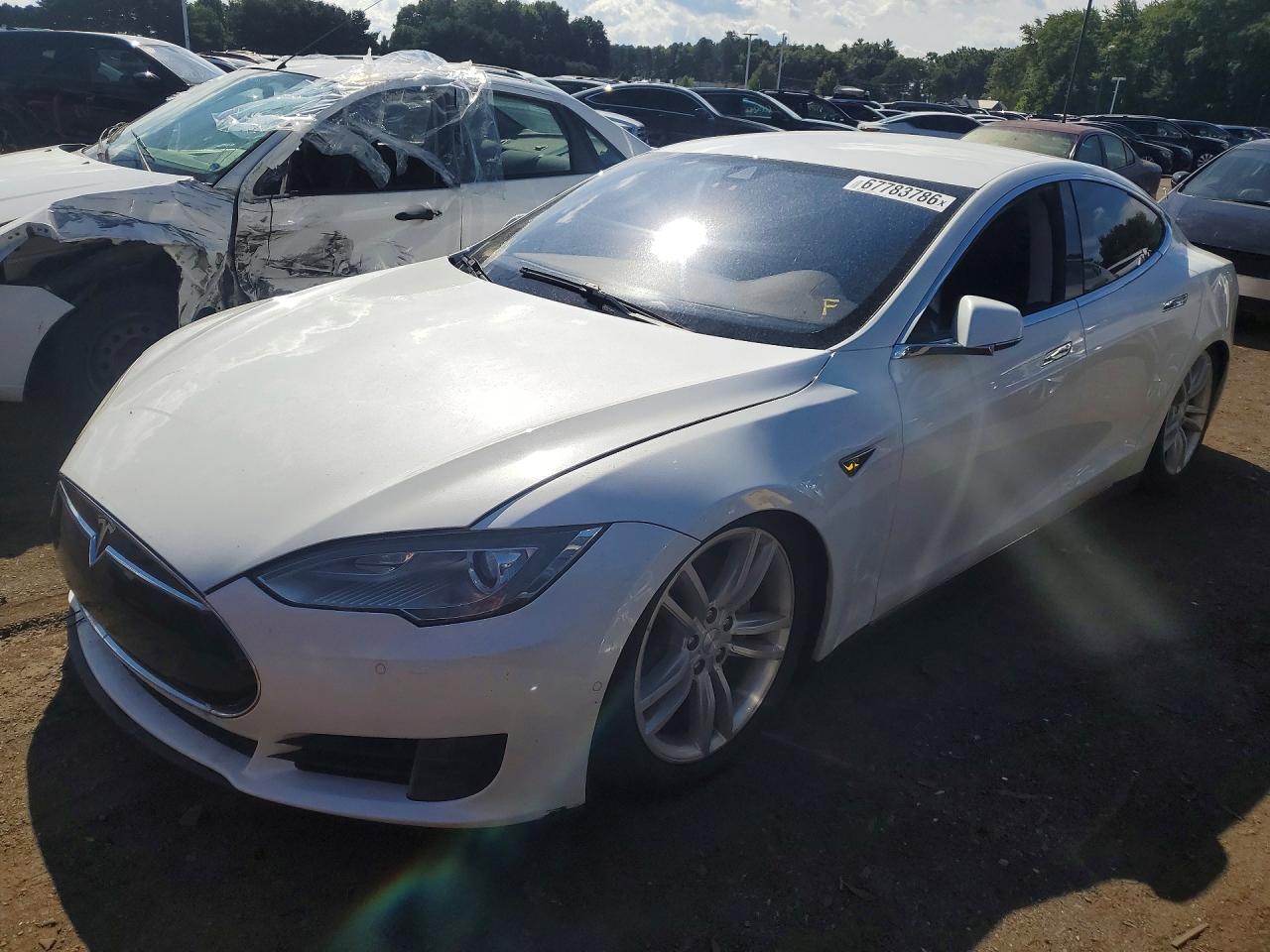 2015 TESLA MODEL S 70D