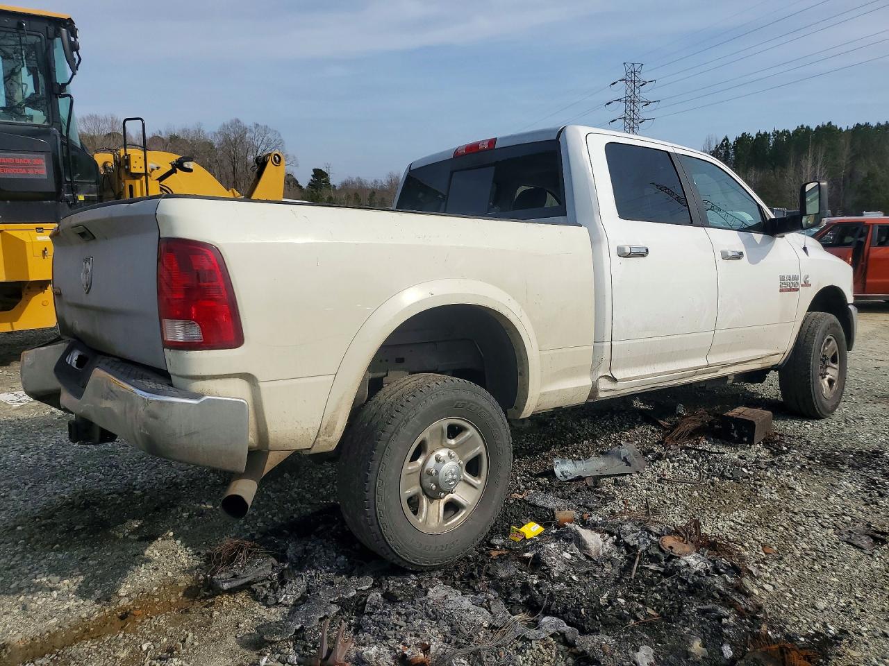 2016 RAM 2500 SLT — снимка 3