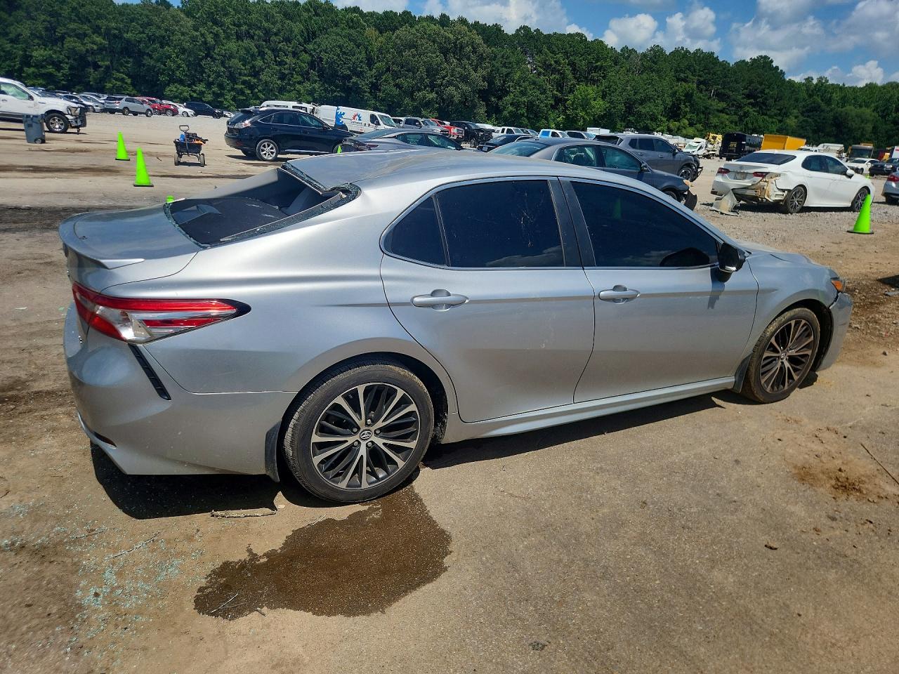 2018 TOYOTA CAMRY SE — снимка 3