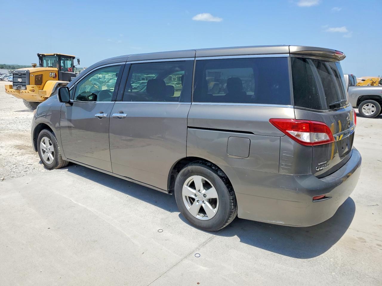 2015 NISSAN QUEST 3.5 SV — снимка 2