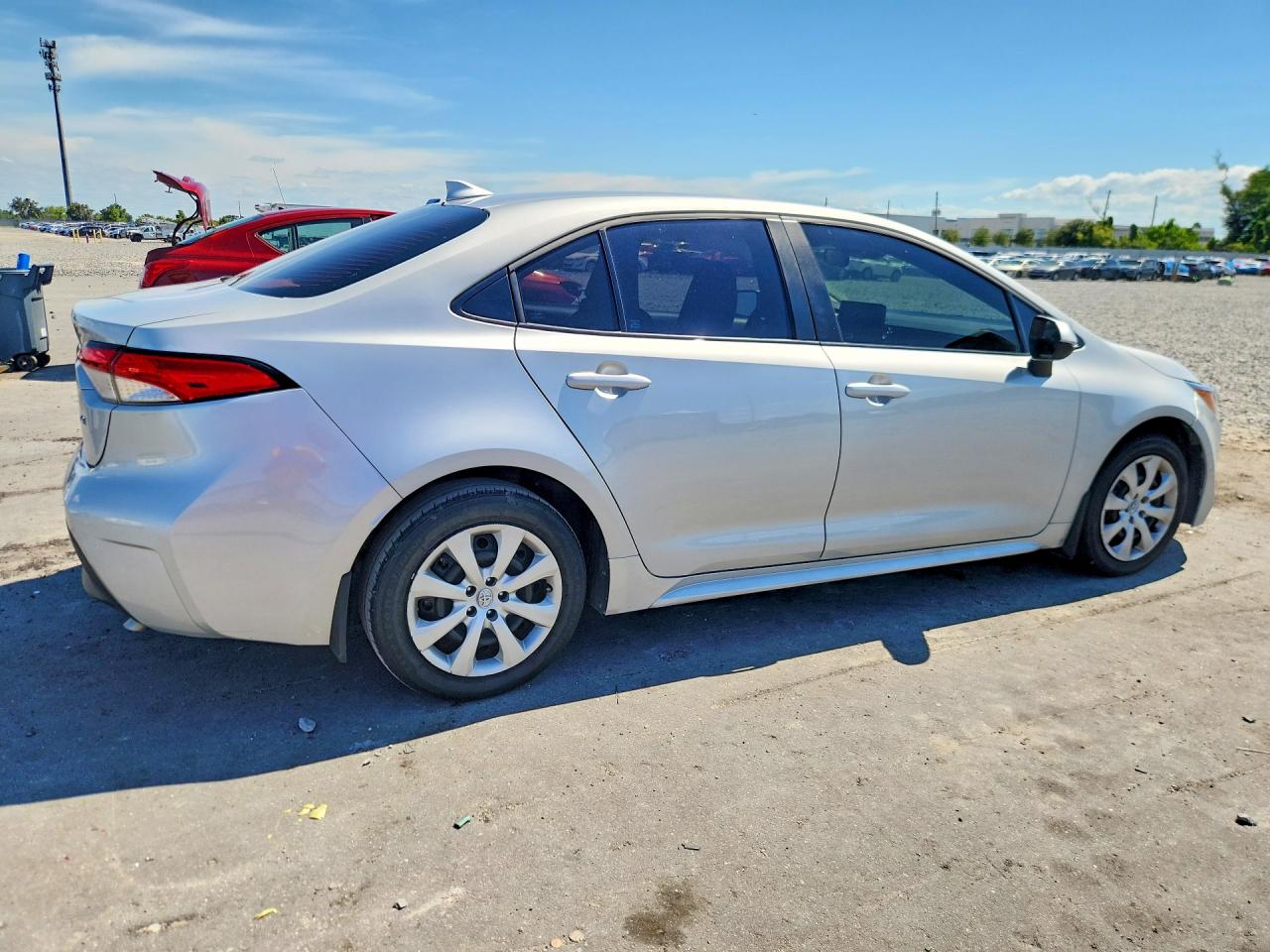 2025 TOYOTA COROLLA LE — снимка 3