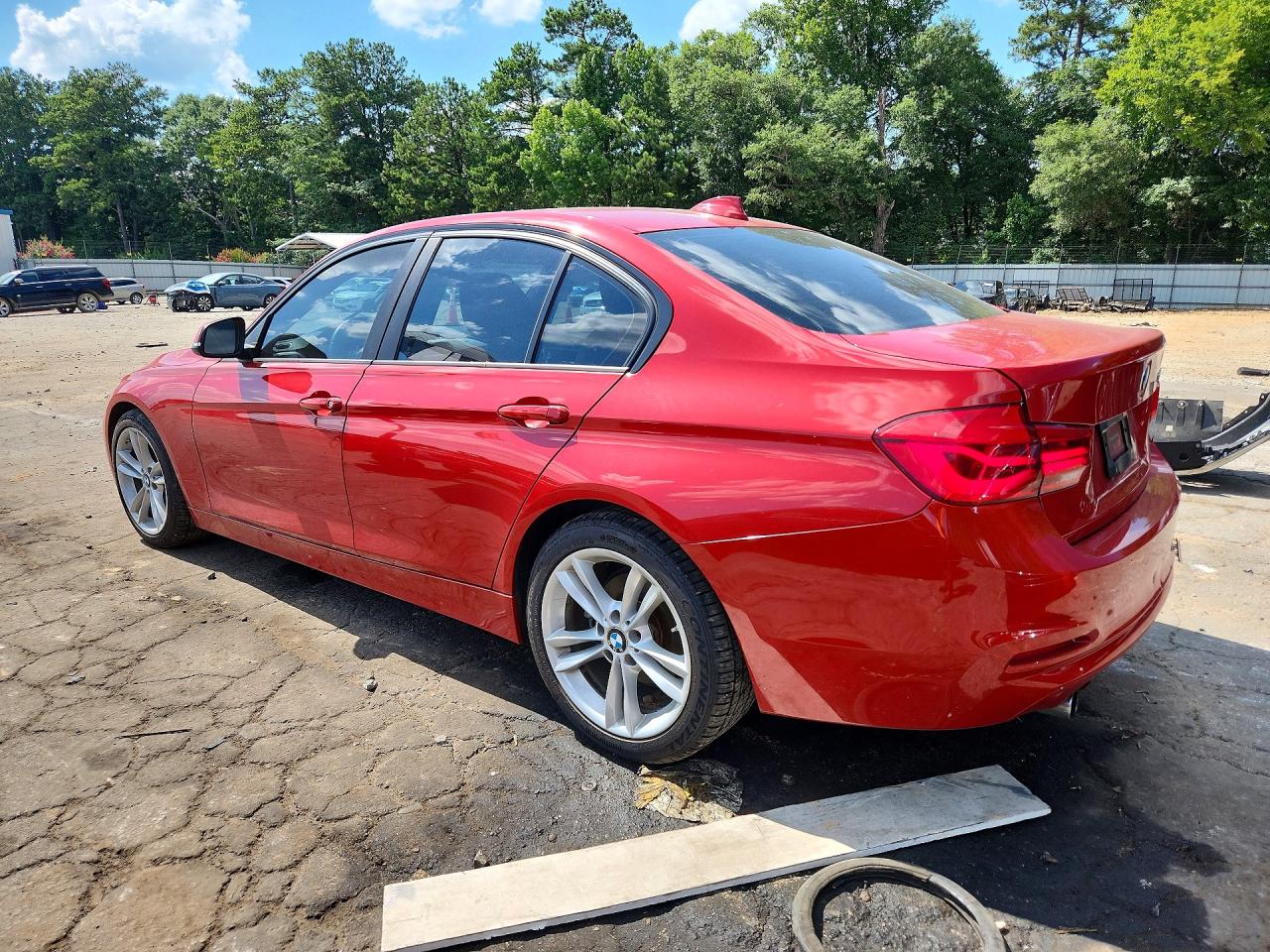 2016 BMW 320 I — снимка 2