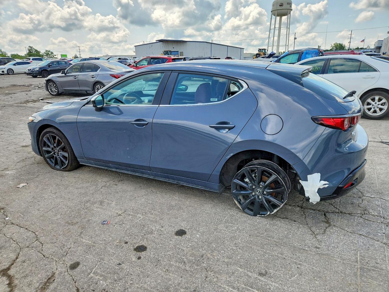 2026 MAZDA 3 PREFERRED — снимка 2